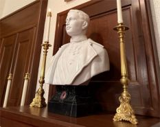 Guangxi white marble bust for indoors decoration